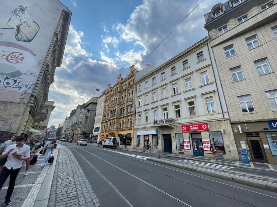 Апартаменти Contemporary Jindrisska *