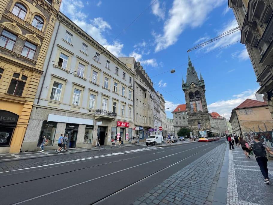 Апартаменти Contemporary Jindrisska