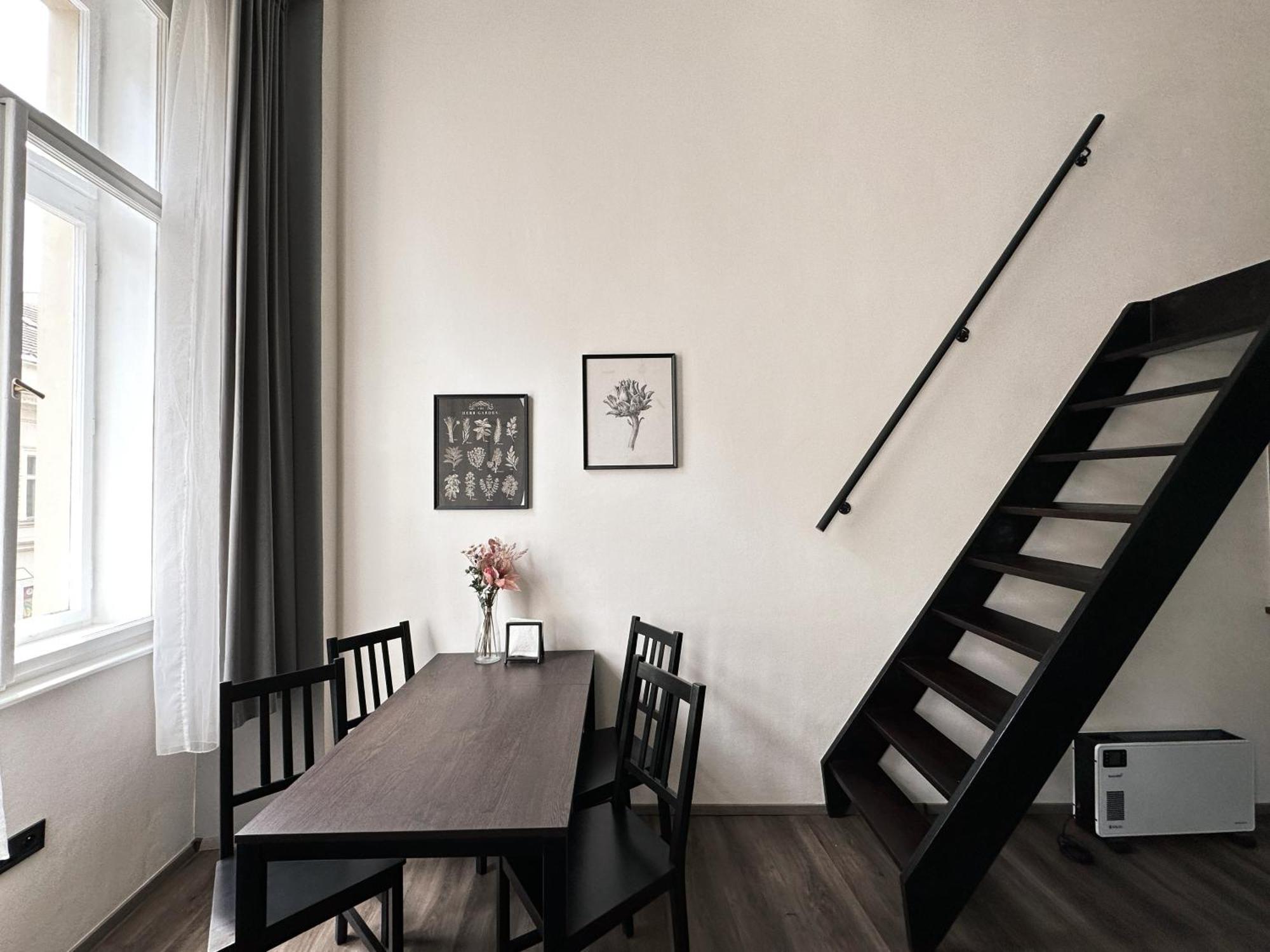 Contemporary Jindrisska Апартаменти *
