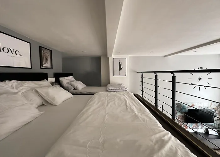 Contemporary Jindrisska Apartment